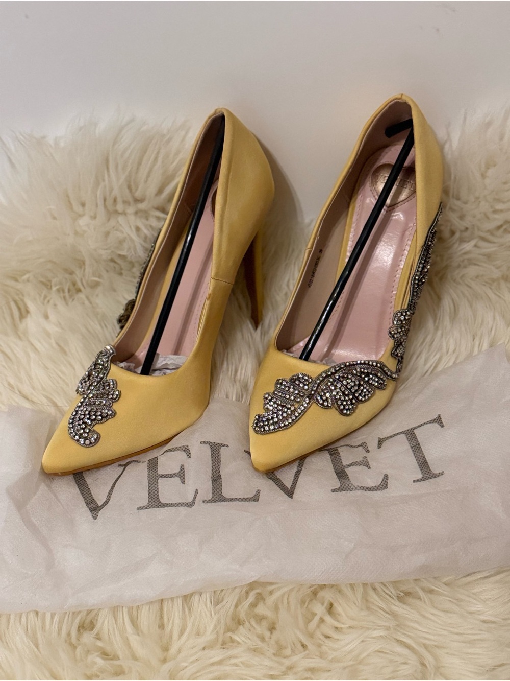 Velvet heart yellow satin rhinestone butterfly pump heels 4in size 36
